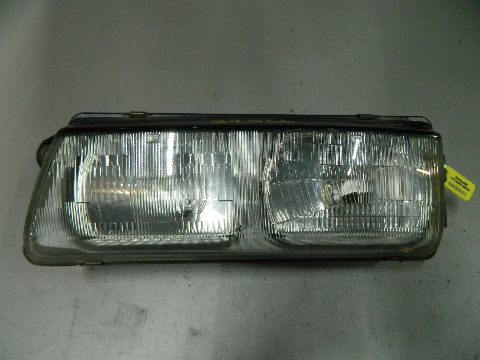 Фара MITSUBISHI GALANT E35A Перед Лев (Контрактный) 64492433