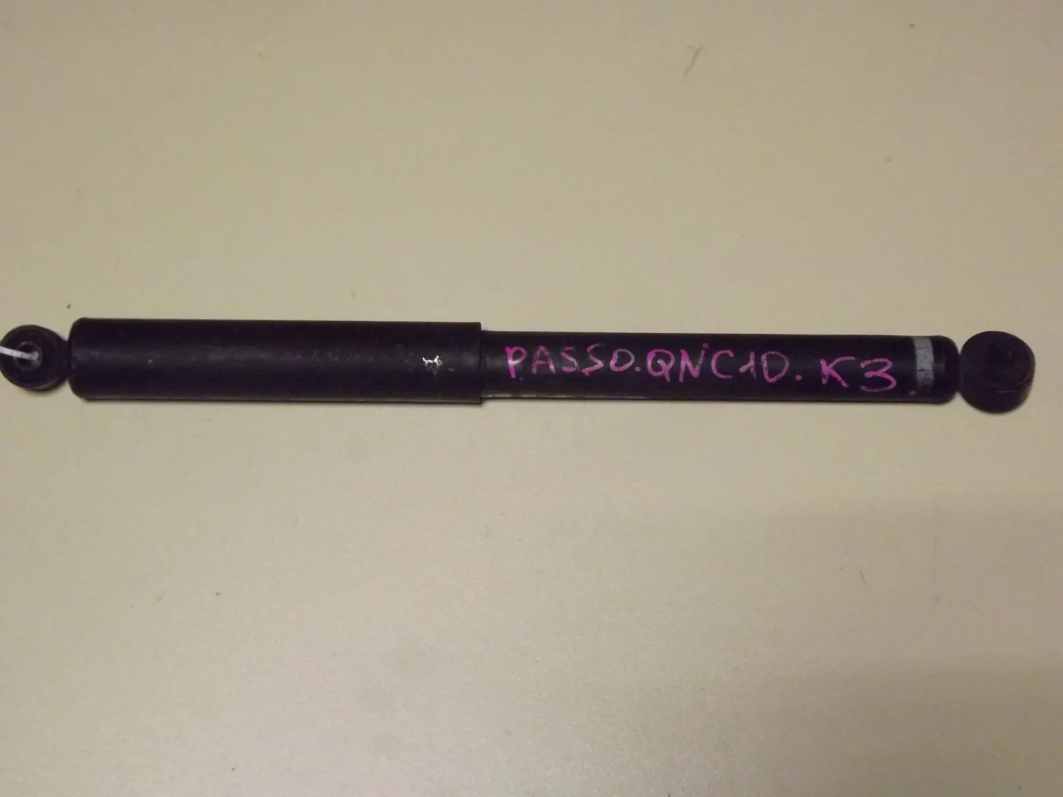 Амортизатор TOYOTA PASSO QNC10 Зад (Кoнтрактный) 45992121