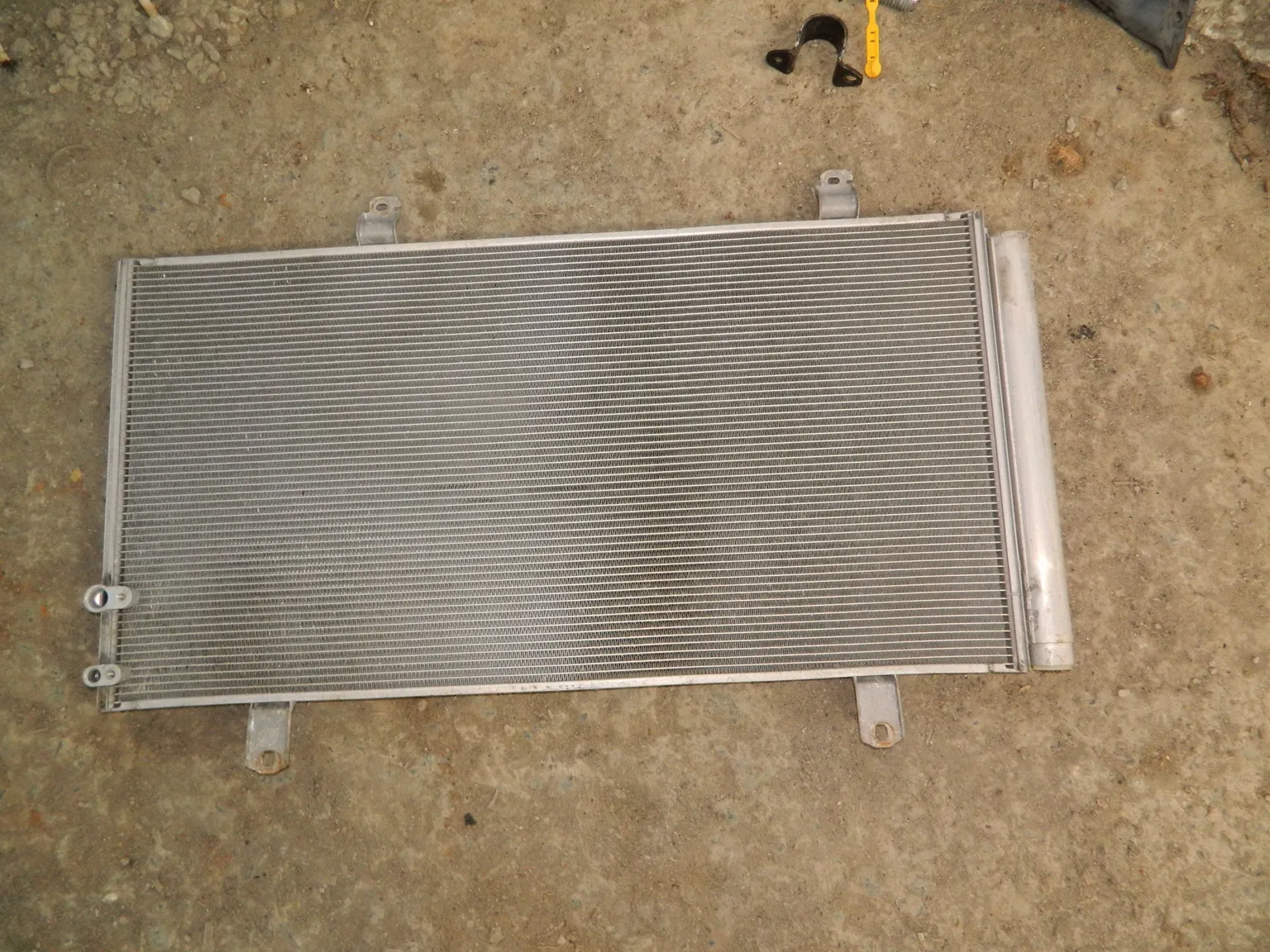 Радиатор кондиционера TOYOTA CAMRY ACV40 (Контрактный) 1102010257