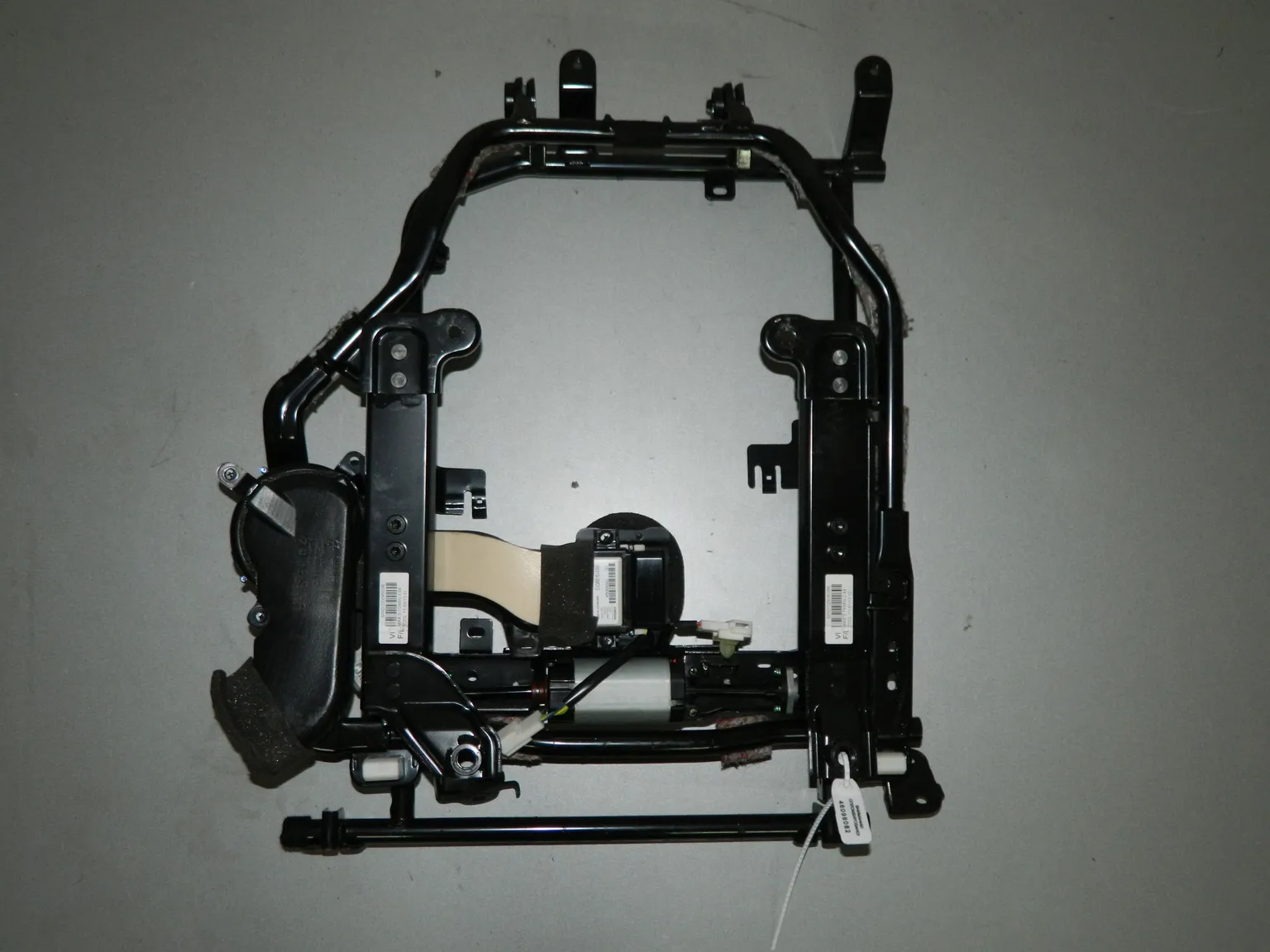 Каркас сиденья HYUNDAI EQUUS VI Задн Лев (Б/У) 46098082