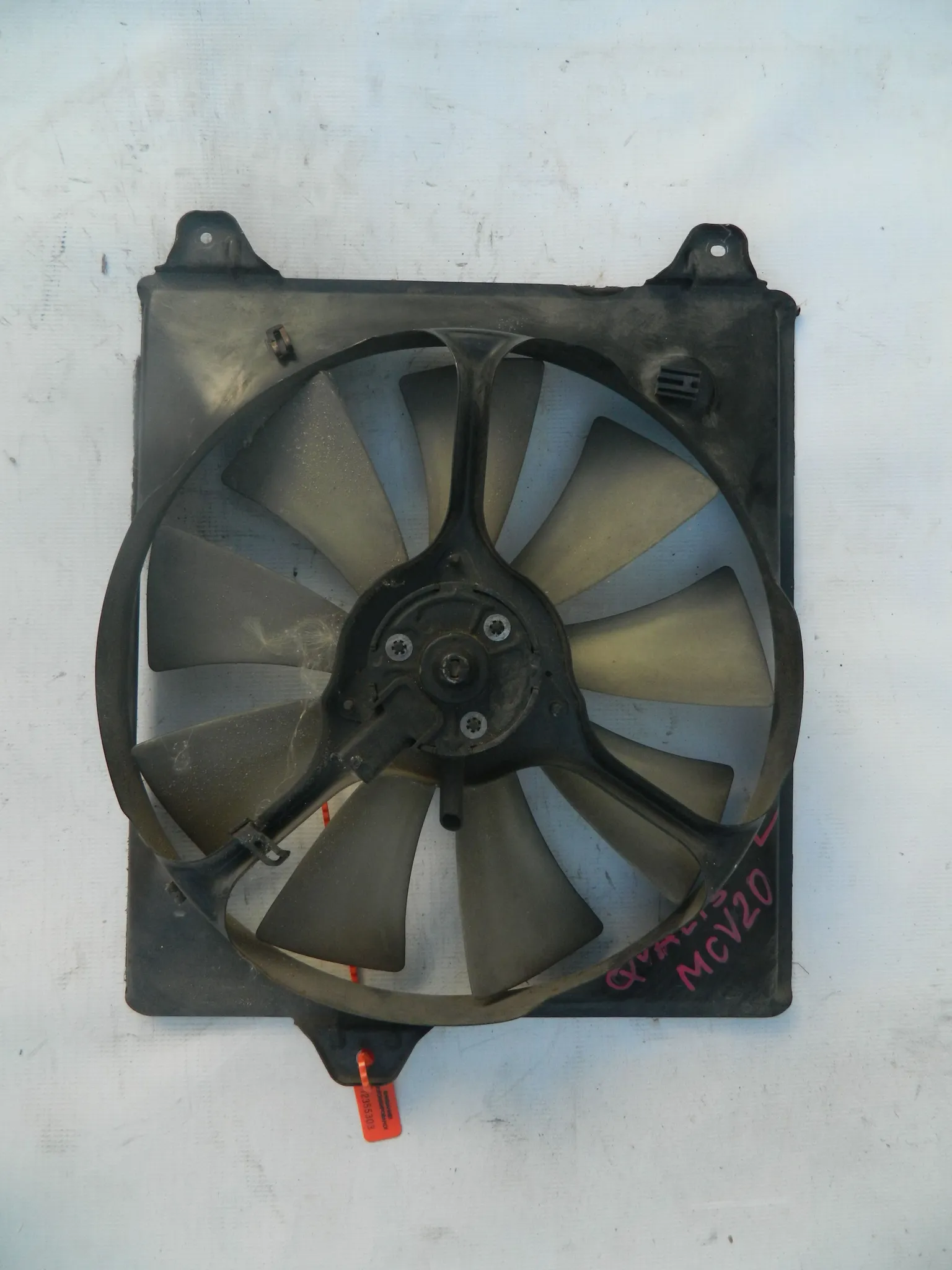 Диффузор радиатора TOYOTA MARK II WAGON QUALIS MCV20 (Контрактный) 72355303