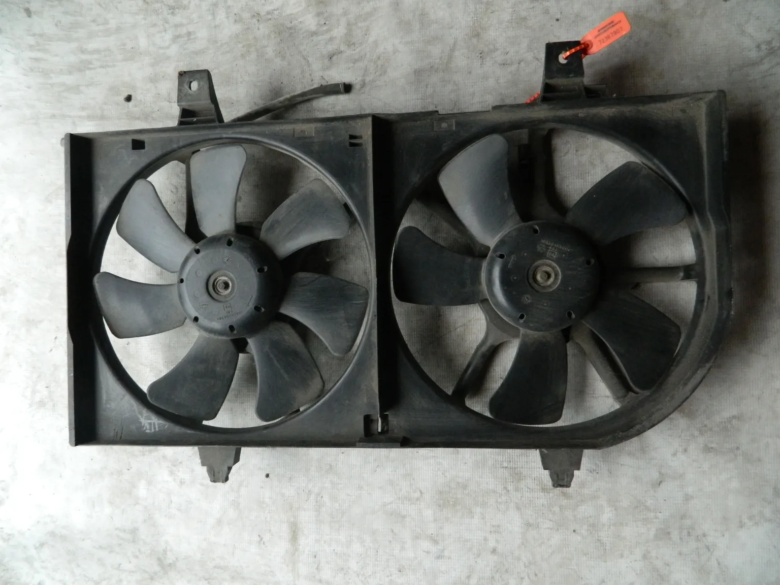 Диффузор радиатора NISSAN PRIMERA P12 (Контрактный) 72367907