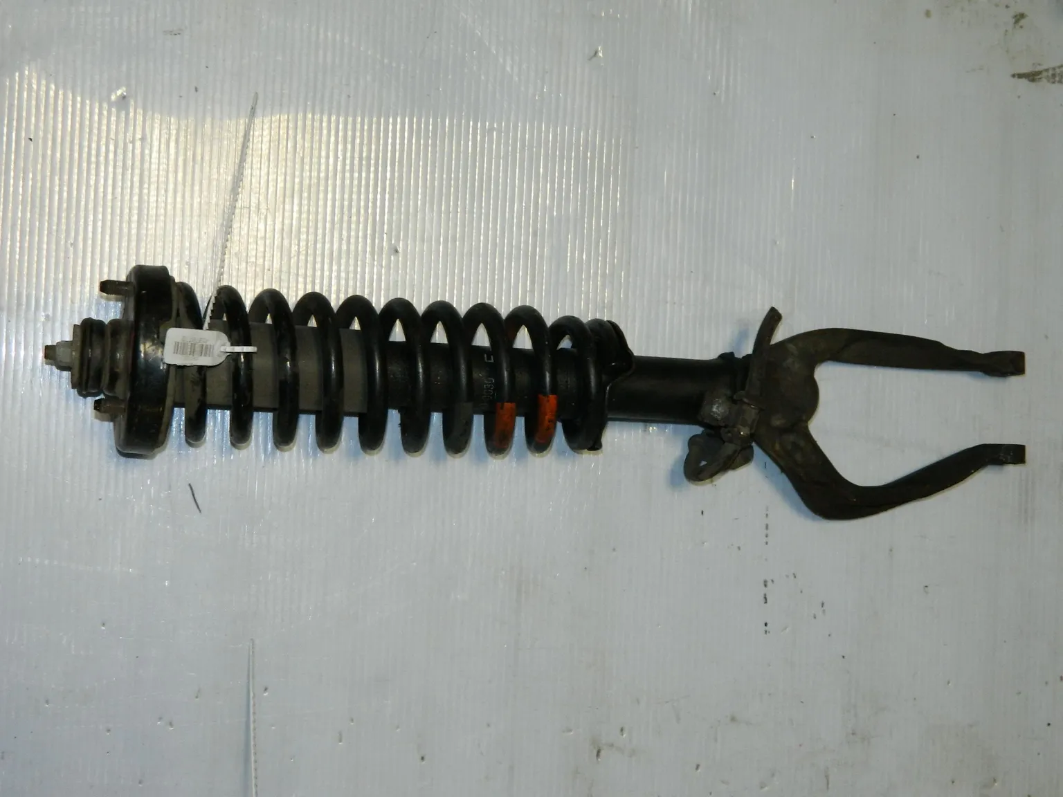 Стойка подвески HONDA ODYSSEY RA3 Перед Лев (Контрактный) 45976770