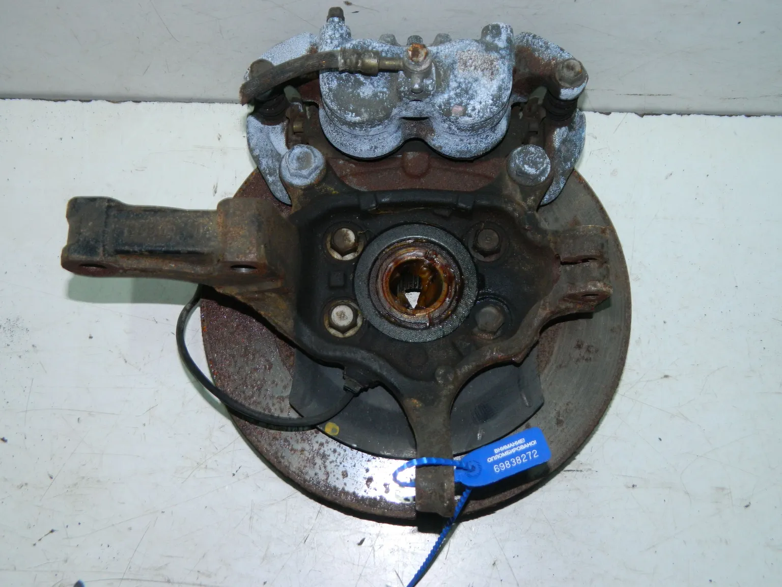 Ступица NISSAN SERENA C25 Перед Лев (Контрактный) 69838272