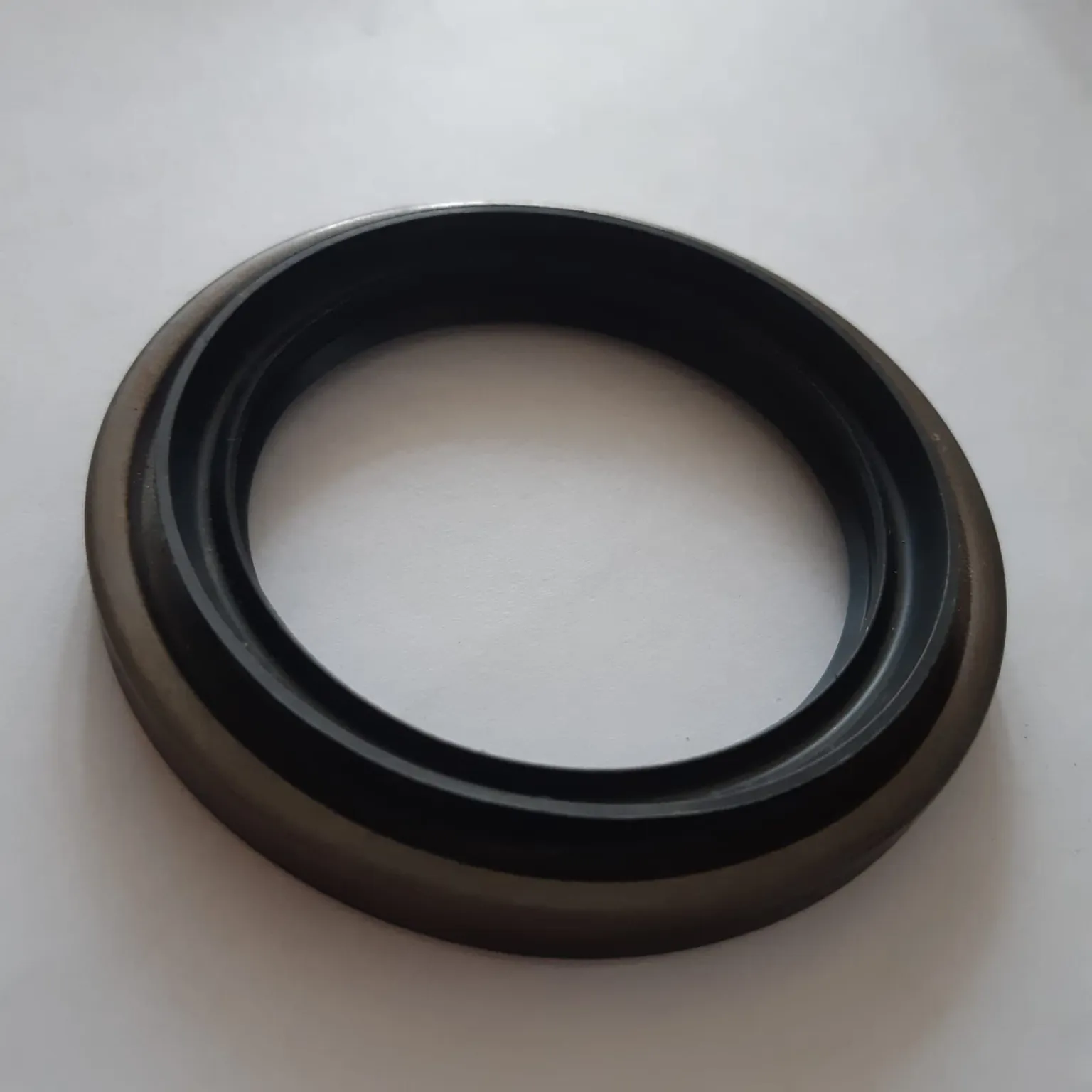 Сальник FEBEST 95HDS54760811X MITSUBISHI Carisma,Lancer 54x76x8x11