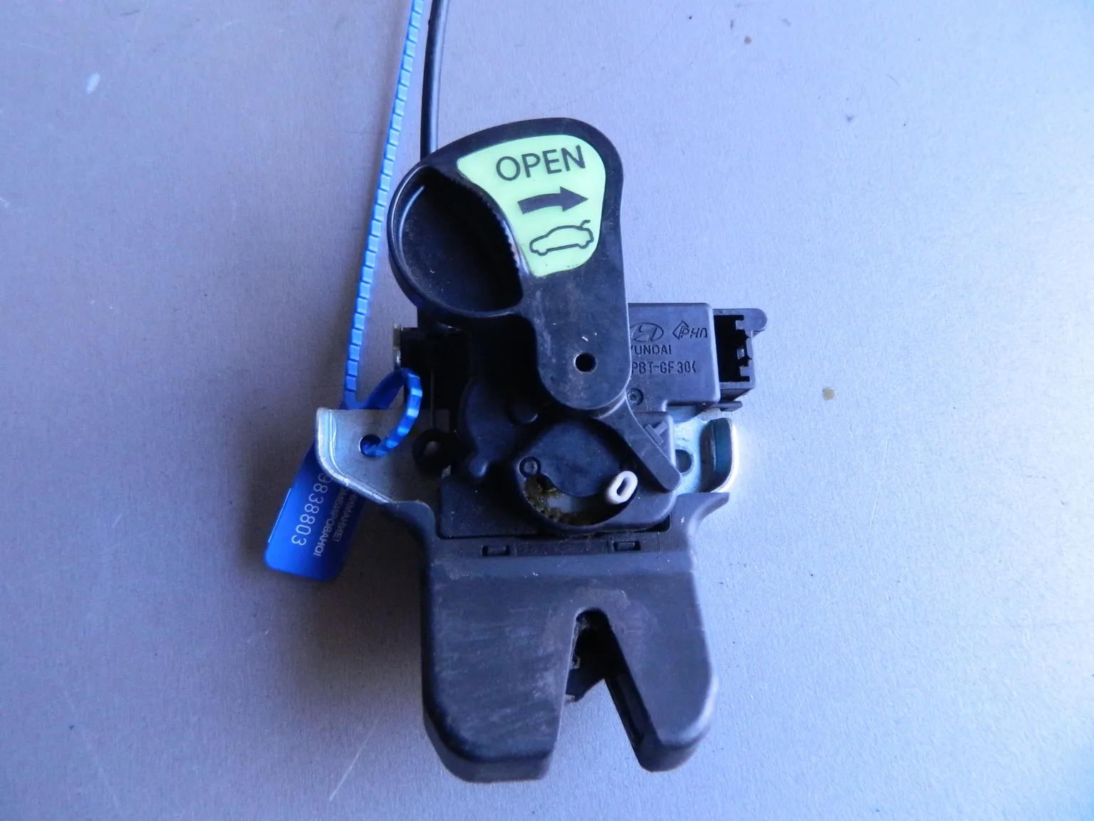 Замок крышки багажника HYUNDAI EQUUS VI G6DA 2013-2015 (Б/У) 69838803