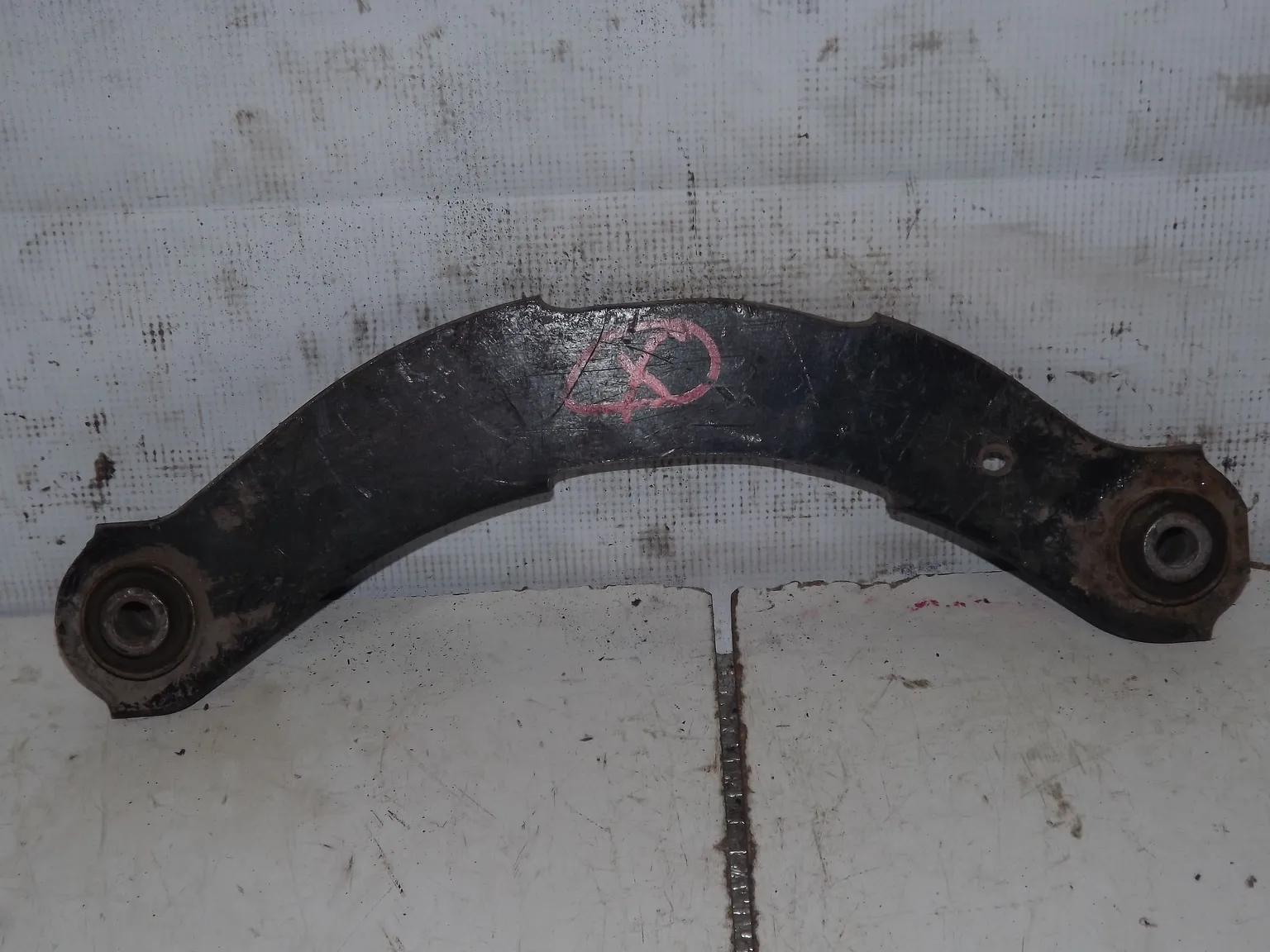 Рычаг подвески MITSUBISHI OUTLANDER CU4W Зад (Контрактный) 45993106