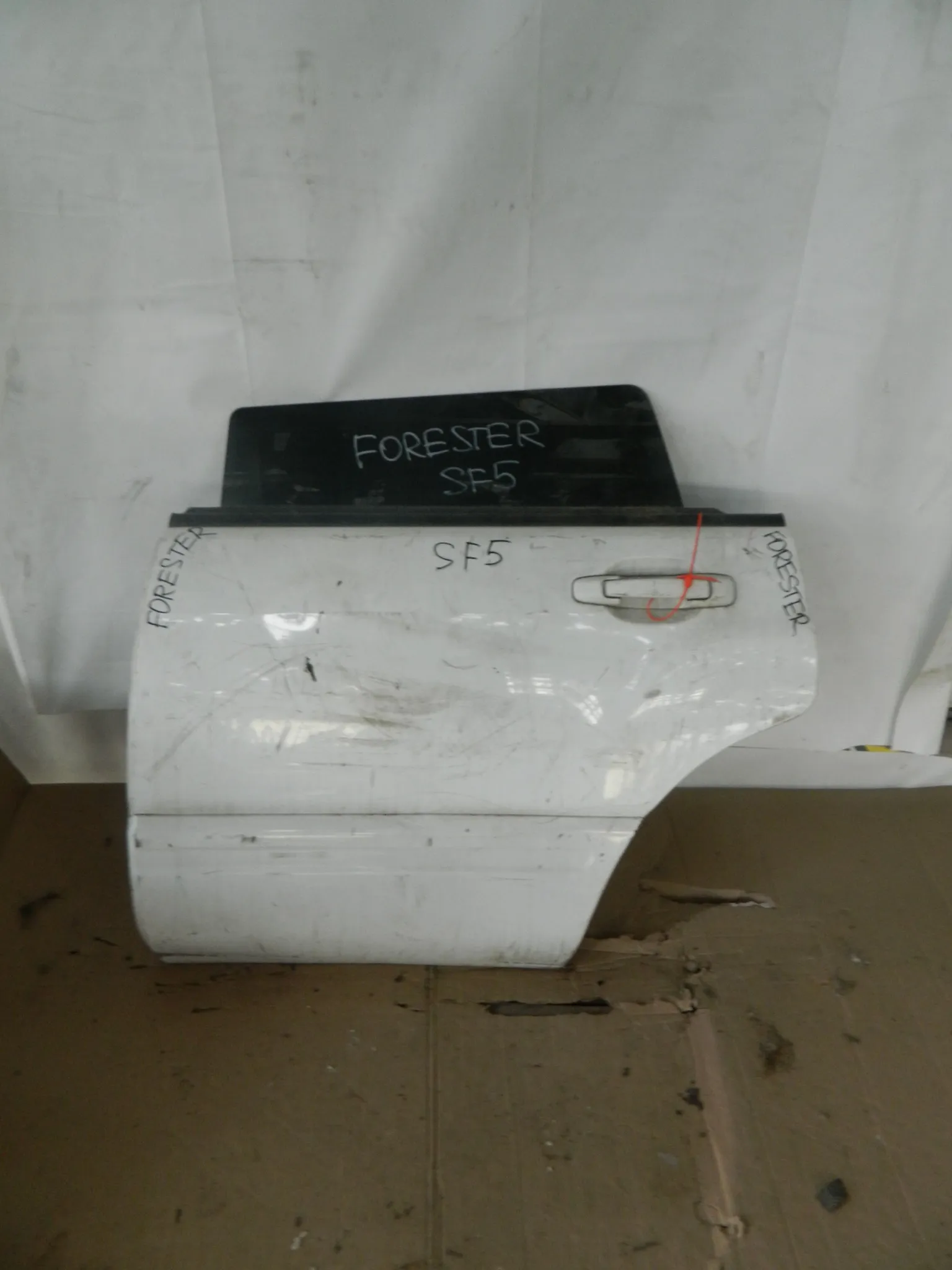 Дверь SUBARU FORESTER SF5 Зад Лев (Контрактный) 65243280 61401FC012