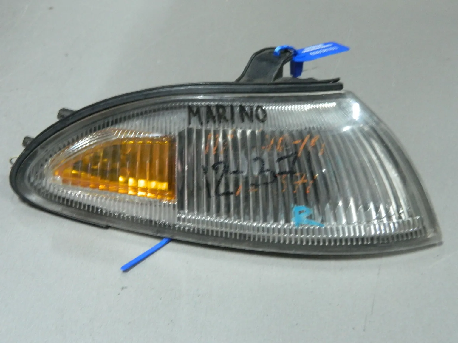 Габарит TOYOTA MARINO AE101 Перед Прав 12371 (Контрактный) 69838763