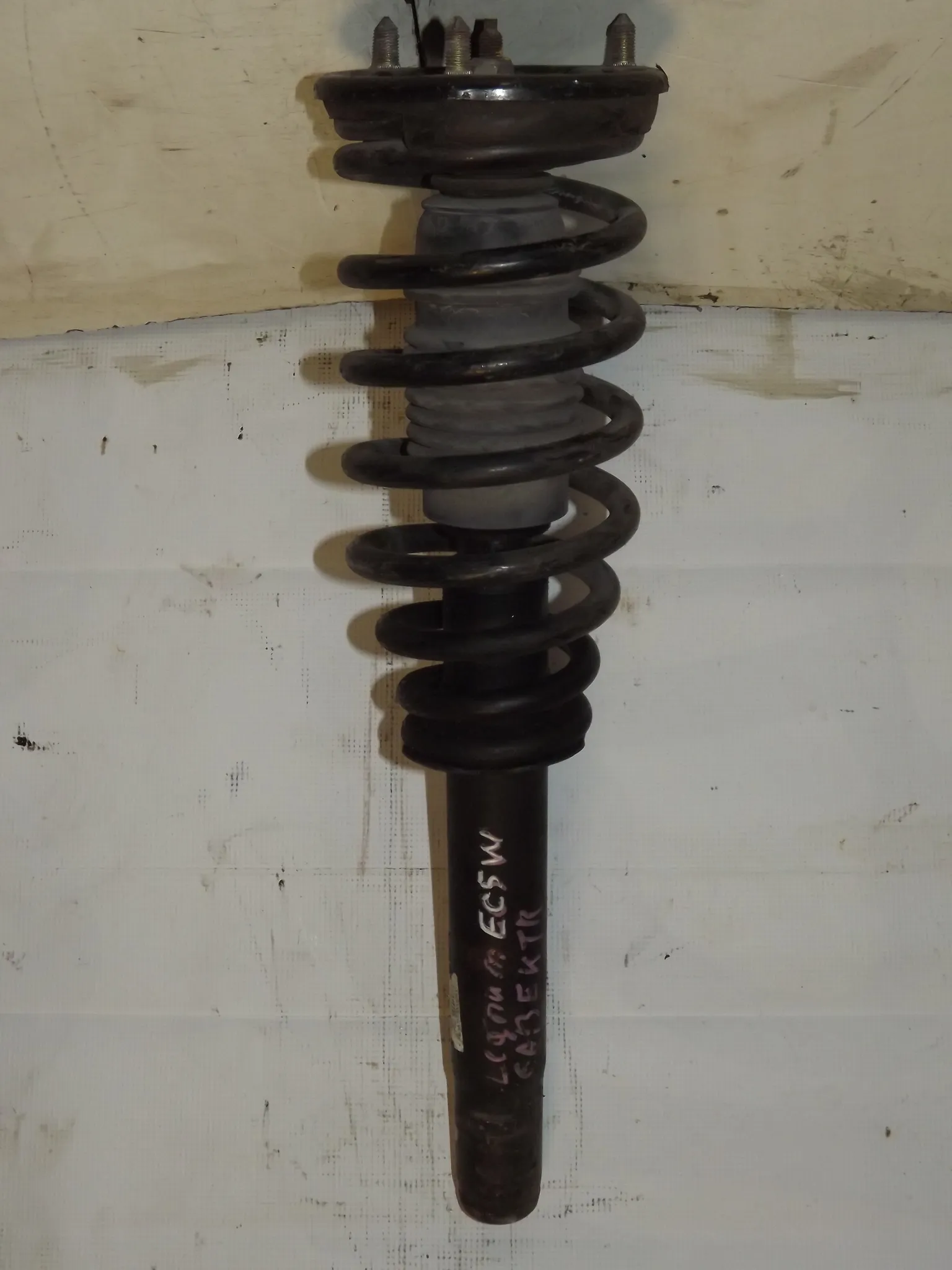 Стойка подвески MITSUBISHI GALANT EA1A Перед (Контрактный) 35023720