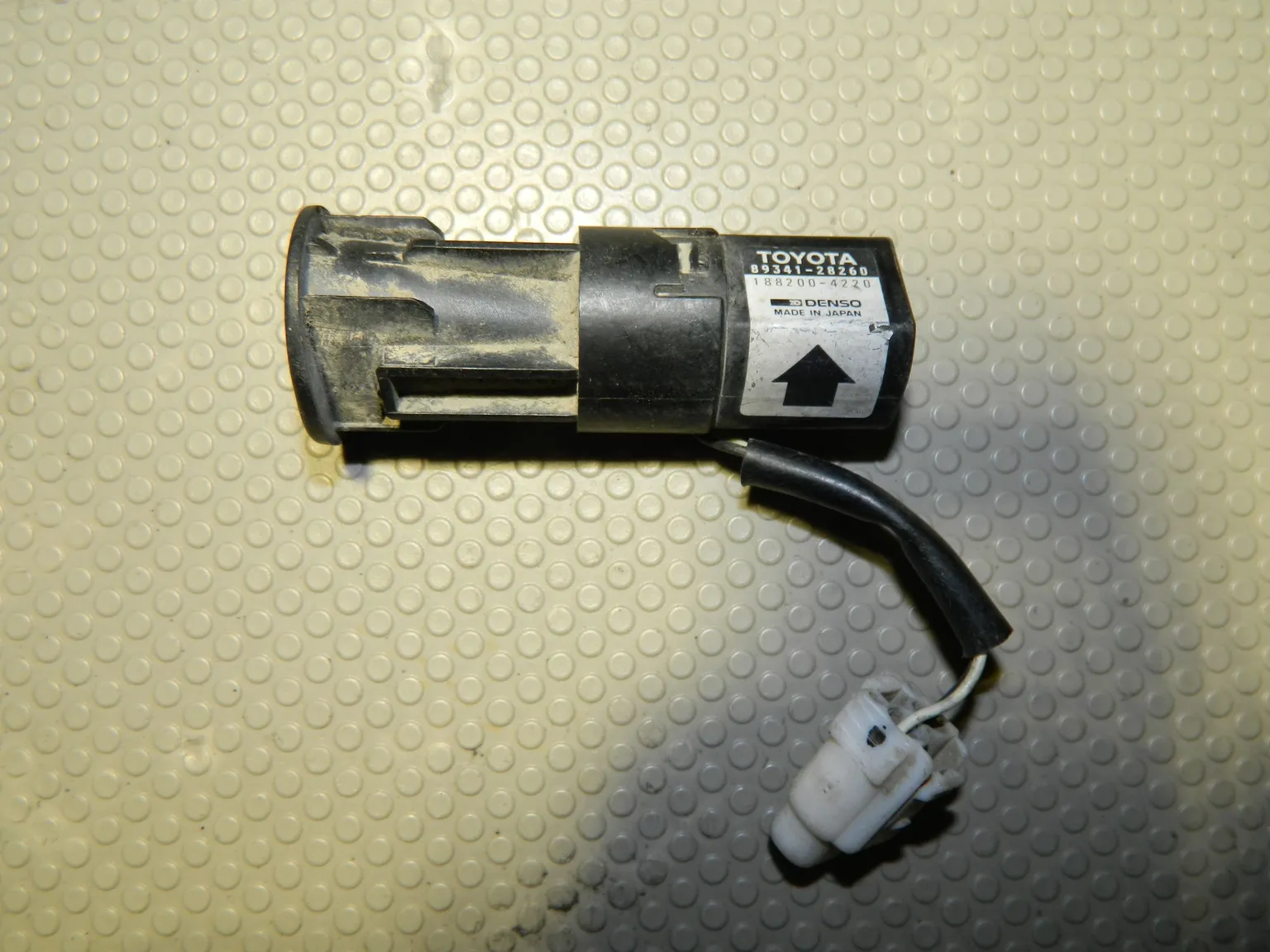 Датчик парктроника TOYOTA LITE ACE NOAH CR50 Зад (Контрактный) 8934128260