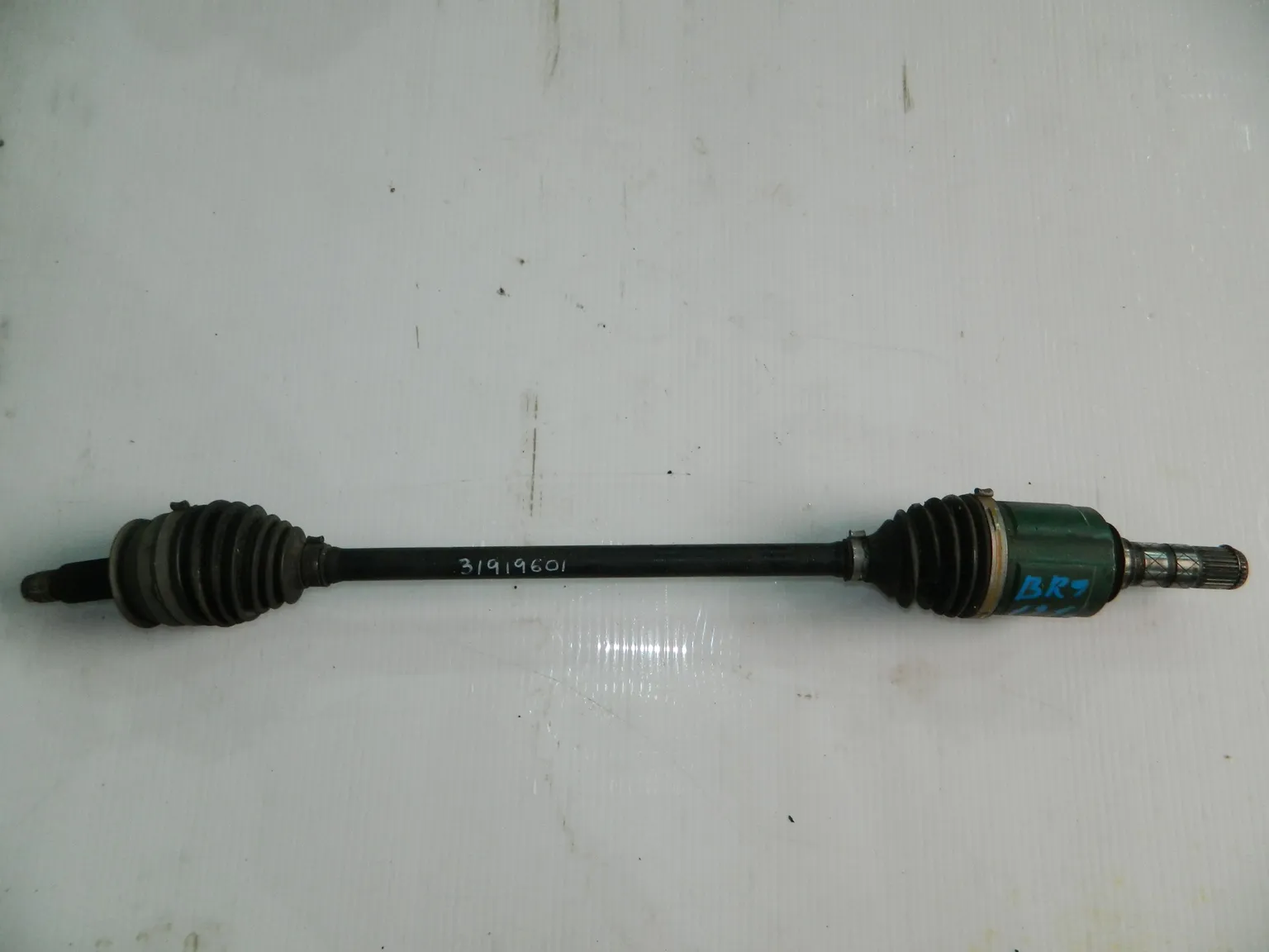 Привод SUBARU OUTBACK BR9 Перед (Контрактный) 31919601