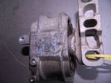 Подушка двигателя VOLKSWAGEN GOLF VI 5K1 Прав (Контрактный) 94599916