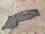 Накладка на рамку радиатора TOYOTA AVENSIS AZT250 (Контрактный) 1081130103