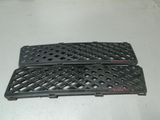 Решетка бампера NISSAN WINGROAD Y11 Лев (Контрактный) 79773075