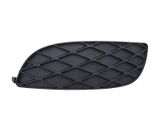 Заглушка бампера SAT STTYA1000CA2 TOYOTA VITZ / YARIS 02-05