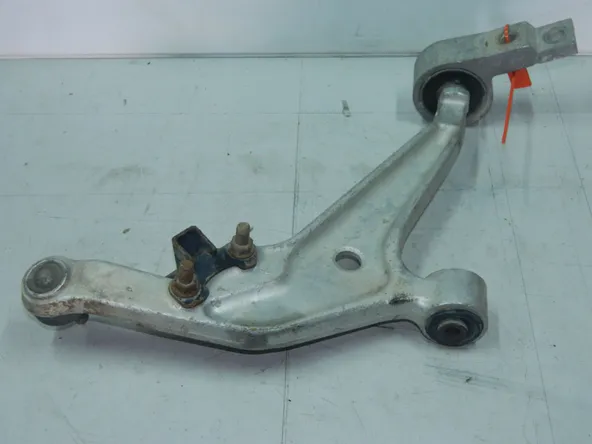 Рычаг подвески NISSAN X-TRAIL NT30 Перед Лев (Контрактный) 65243381