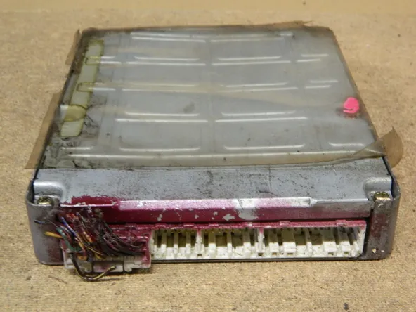 Блок управления ДВС TOYOTA VITZ 1SZFE (Контрактный) 10261 8966152020