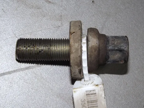 Болт шкива коленвала HONDA R20A (Контрактный) 35023571