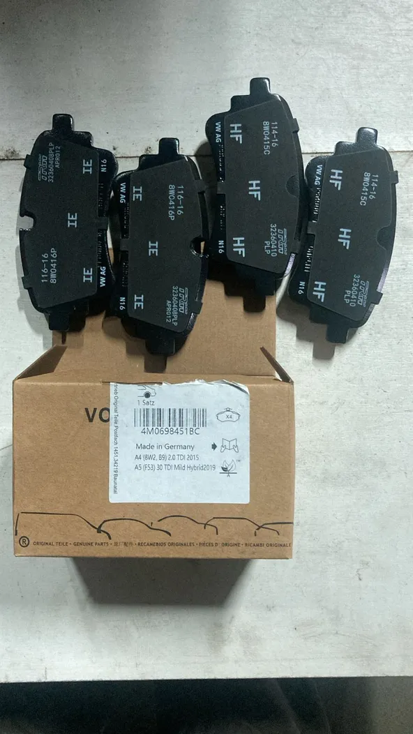 Колодки тормозные VAG 4M0698451BC Задн