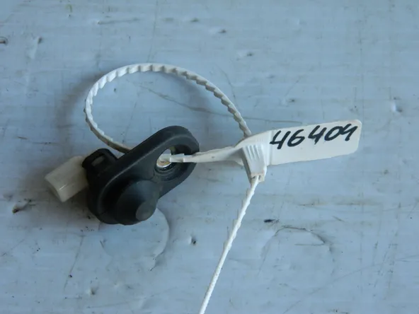 Датчики открытия дверей TOYOTA 8423153010 TOYOTA COROLLA ZZE120 4ZZFE (Б/У) 46404