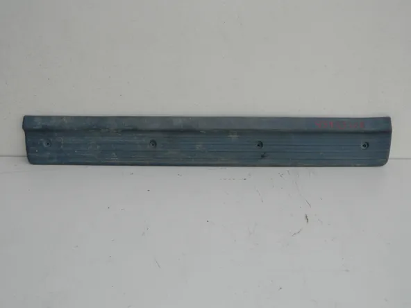 Накладка на порог TOYOTA LAND CRUISER PRADO J90 Перед. Лев (Б/У) 6791460010