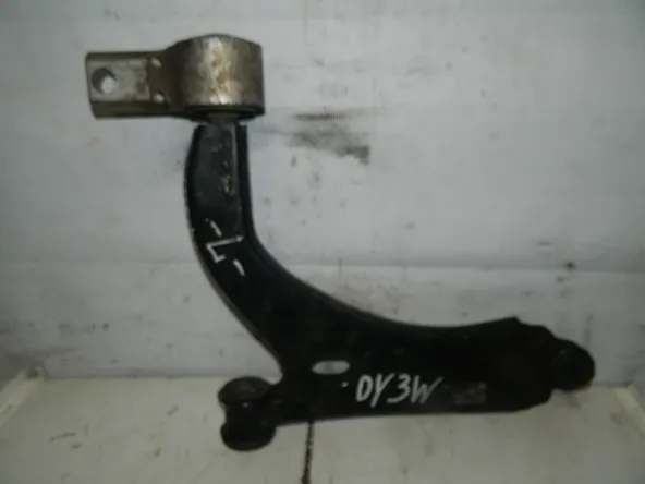 Рычаг подвески MAZDA DEMIO DY3W Перед Лев (Контрактный) 45993578