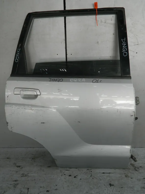 Дверь MITSUBISHI DINGO CQ2A Зад Прав (Контрактный) 72355423