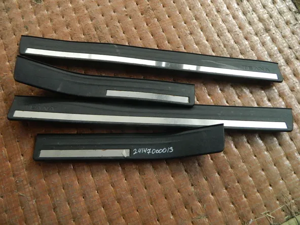 Накладка на порог внутренняя NISSAN TEANA J32 Перед+Зад Лев+Прав (Контрактный) 24147000013