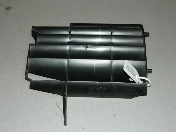 Решетка отопителя AUDI Q7 4L BAR (Б/У)