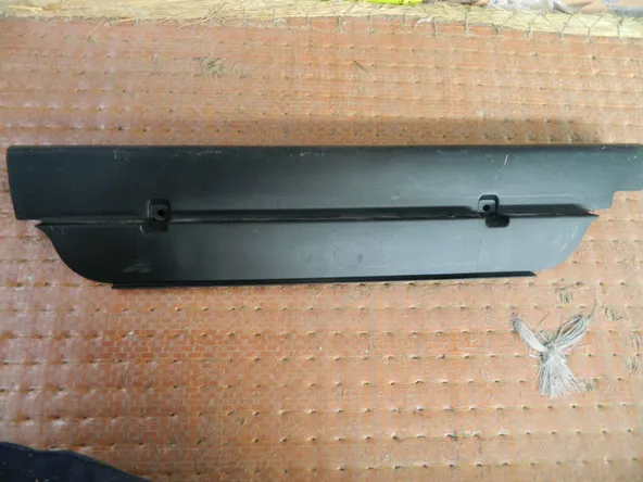 Накладка порога багажника SUZUKI ESCUDO TDA4W (Контрактный) 2342900007