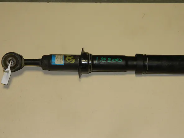 Амортизатор TOYOTA LAND CRUISER GRJ200 Перед (Контрактный) 45992081 4851060180