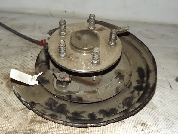 Ступица TOYOTA VISTA SV50 Зад Прав (Контрaктный) 35017384