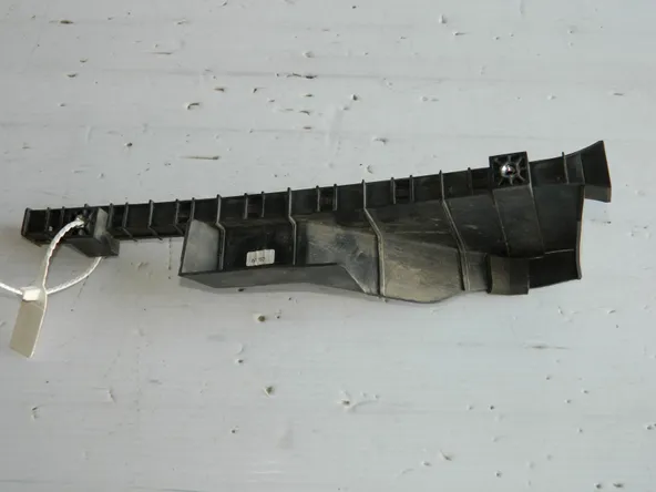 Направляющая стекла FIAT PANDA Перед Прав (Б/У)