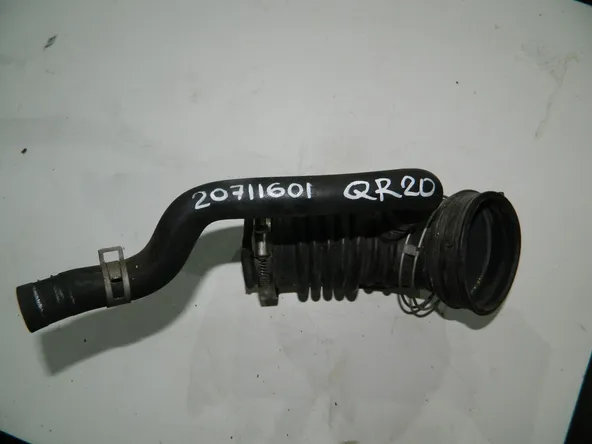 Патрубок воздушного фильтра NISSAN X-TRAIL T30 (Контрактный) 20711601