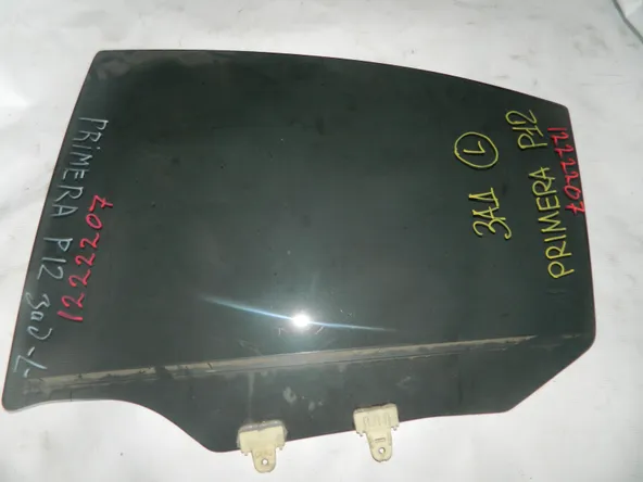 Стекло двери NISSAN PRIMERA P12 Задн. Лев (Контрактный) 1222207