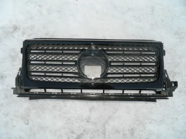 Решетка радиатора MERCEDES-BENZ G-CLASS W463 (Б/У)