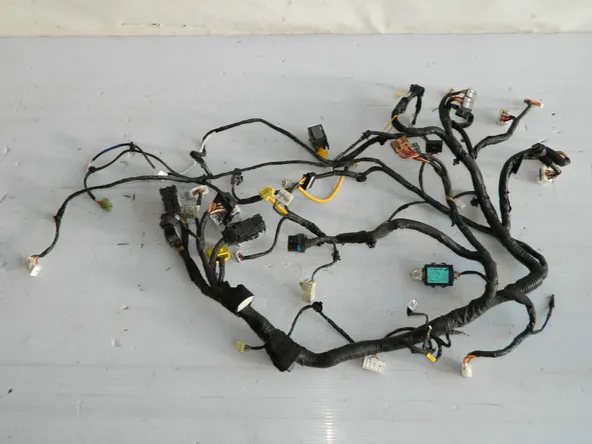 Коса салонная HYUNDAI SOLARIS HCR G4LC (Б/У) 1910707