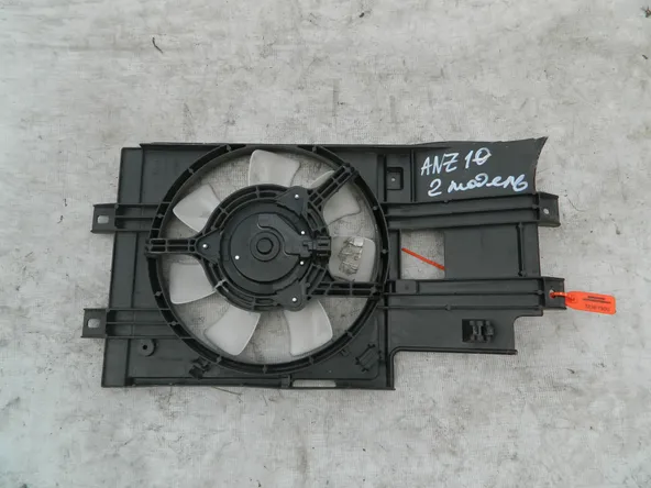 Диффузор радиатора NISSAN CUBE Z10 (Контрактный) 72367900