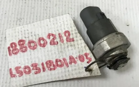 Датчик давления кондиционера MAZDA 3 BK (Контрактный)