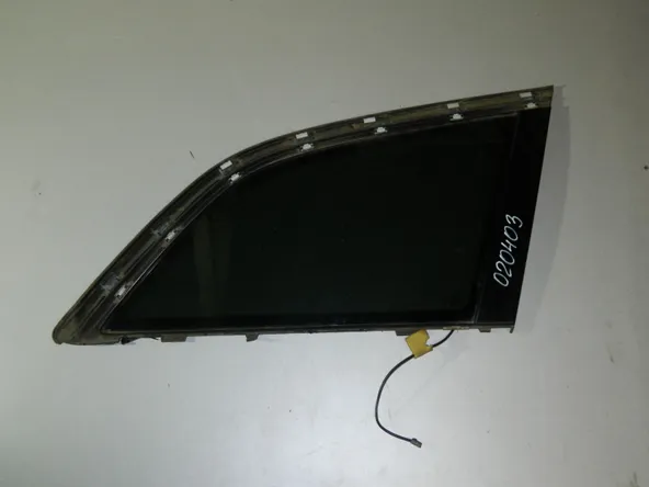 Стекло собачника AUDI Q7 4L Прав (Б/У)