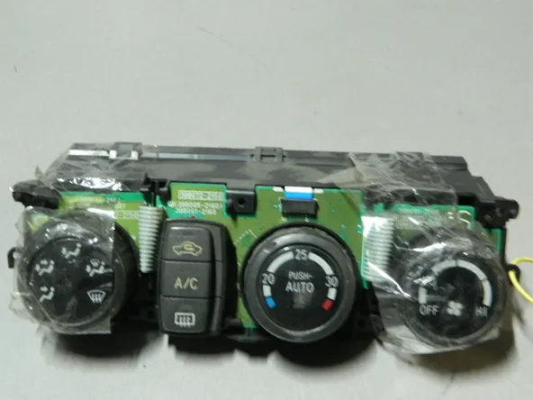 Блок управления климат-контролем TOYOTA VISTA SV50 (Контрактный) 40951613 8865032440