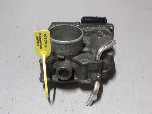 Дроссельная заслонка TOYOTA 1NZFE (Контрактный) 79780900 2203021030
