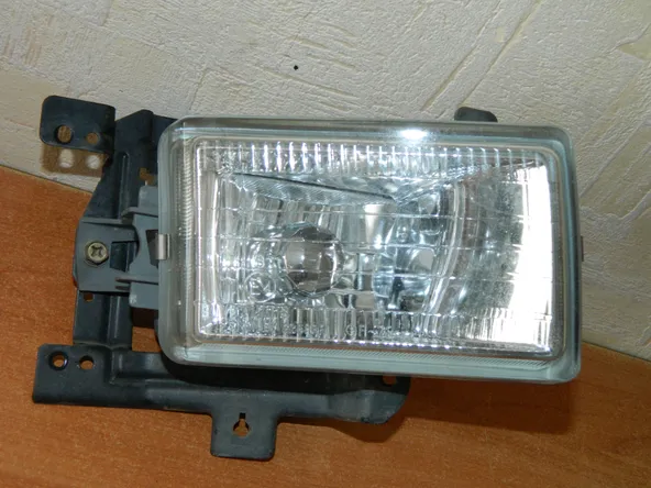 Фара противотуманная MITSUBISHI CHARIOT N94W Перед Прав (Контрактный) 45993768