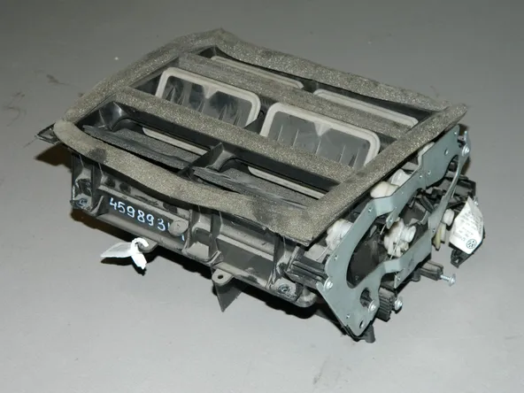 Воздуховод отопителя AUDI Q7 4L BAR (Б/У)