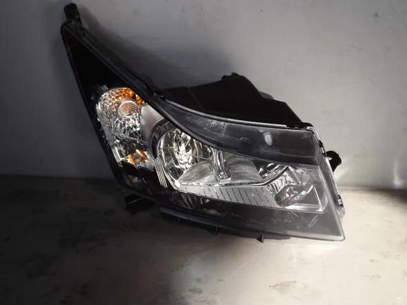 Фара ATB 1ACC1081R CHEVROLET CRUZE 2008 - 2012 Прав / мех кор