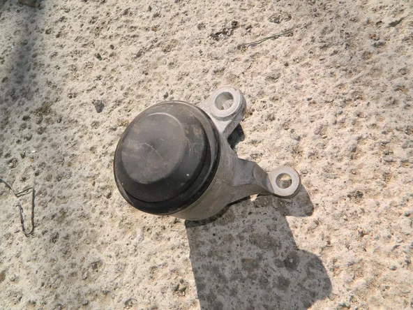 Подушка двигателя NISSAN TEANA J32 Прав (Контрактный) 1070960143