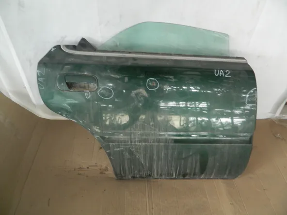 Дверь HONDA INSPIRE UA2 Зад Прав (Контрактный) 65243124