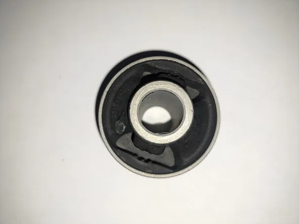 Сайлентблок GENERAL PARTS 20204AG011