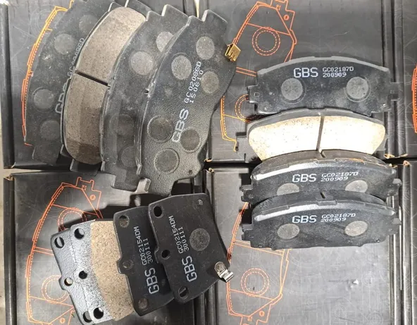 Колодки тормозные GBS GC02128DM TOYOTA NOAH 98-